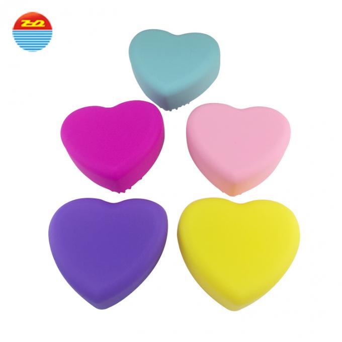 Household Items Dish Wash Scrubber , Heart Shaped Dish Cleaning Brush